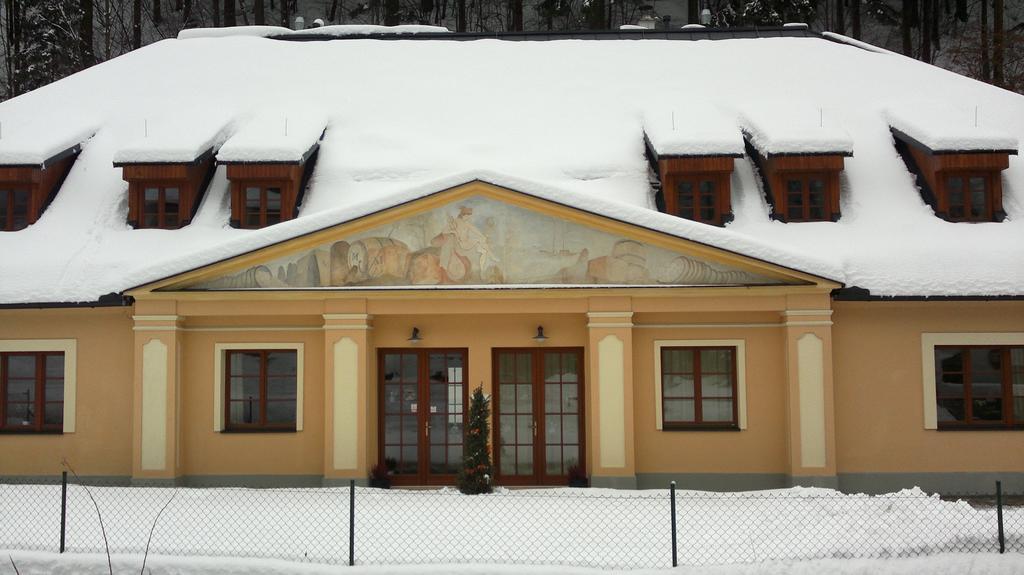 Banská Štiavnica Apartmany Weissov Dom מראה חיצוני תמונה