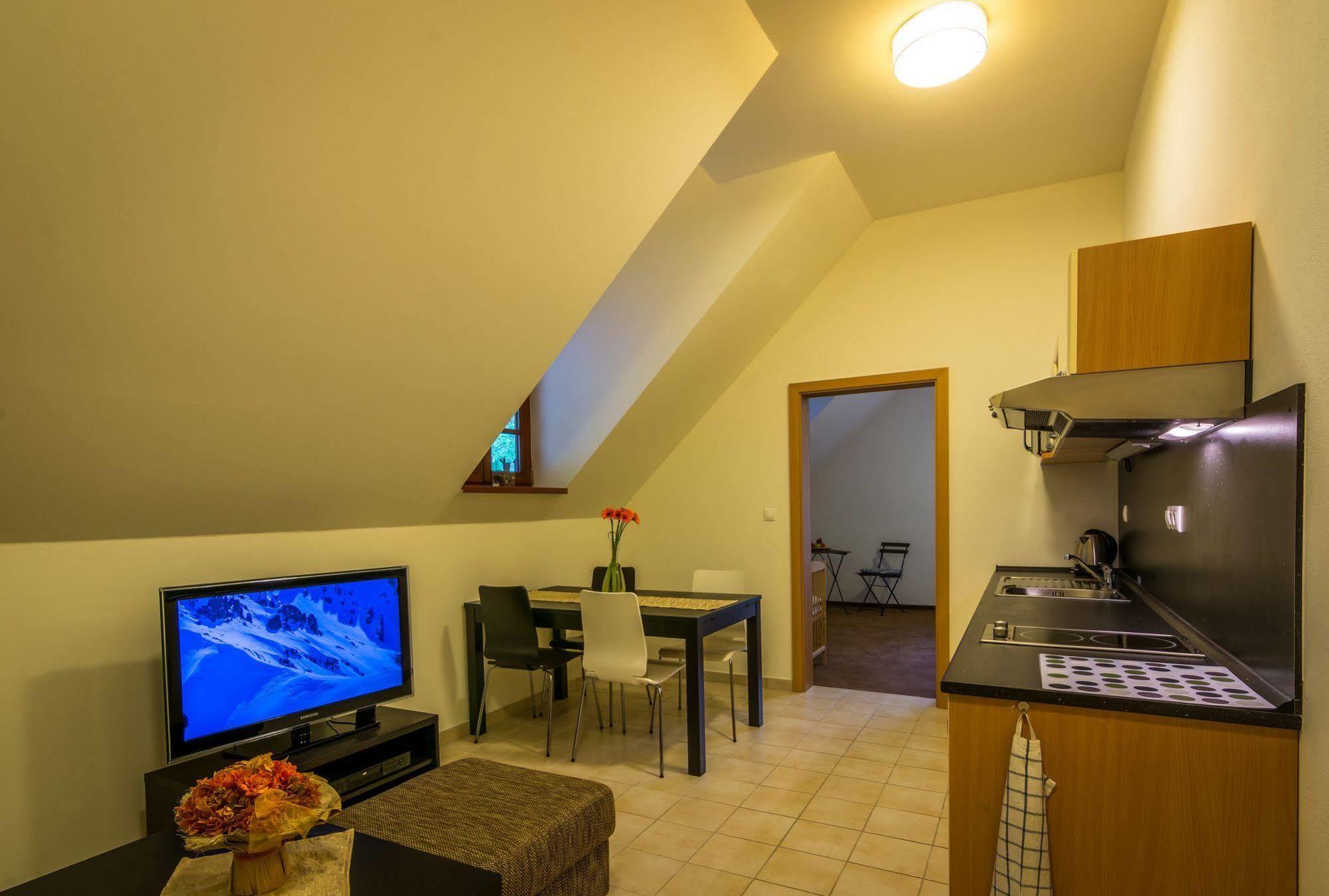 Banská Štiavnica Apartmany Weissov Dom מראה חיצוני תמונה