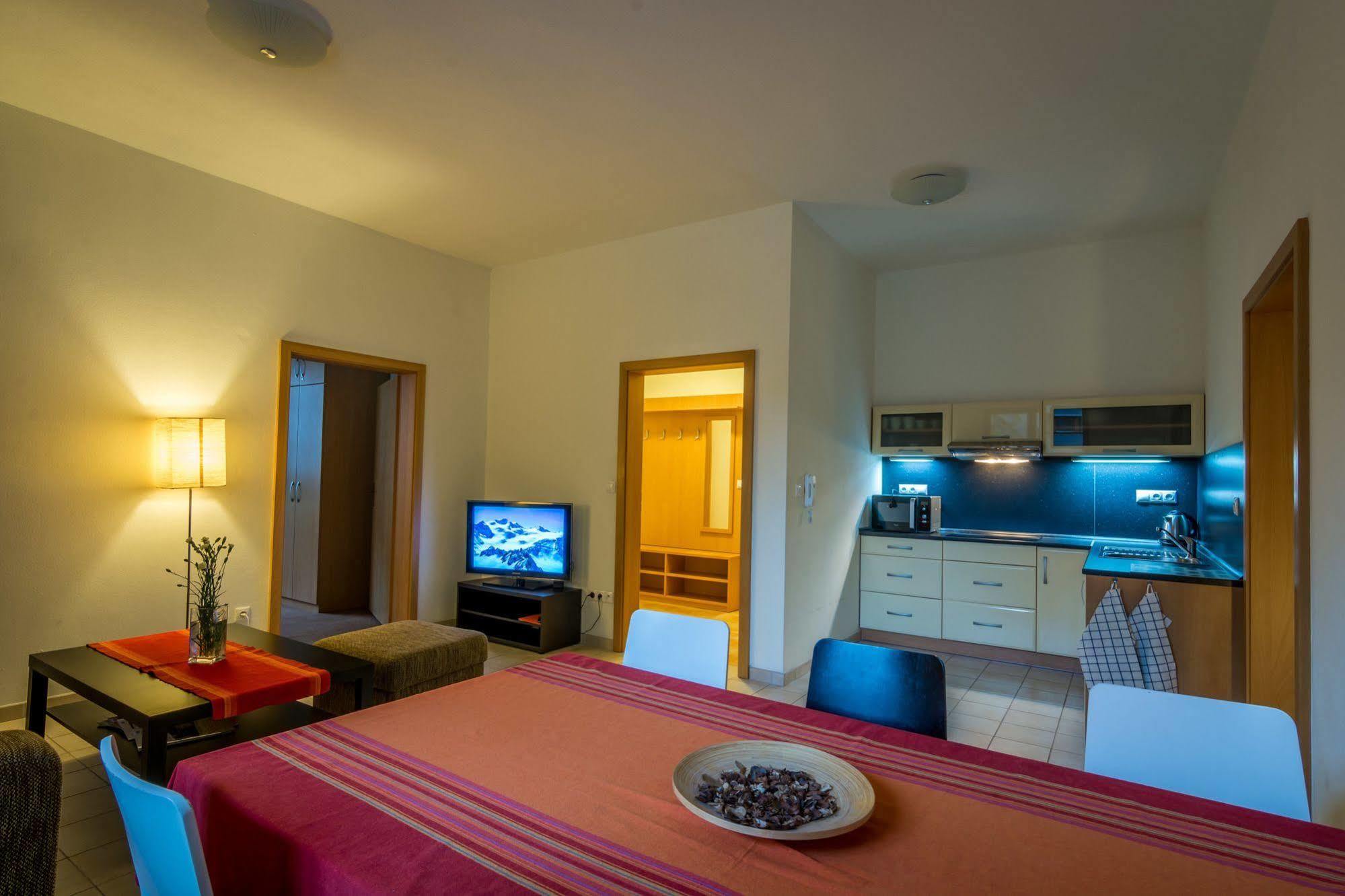 Banská Štiavnica Apartmany Weissov Dom מראה חיצוני תמונה
