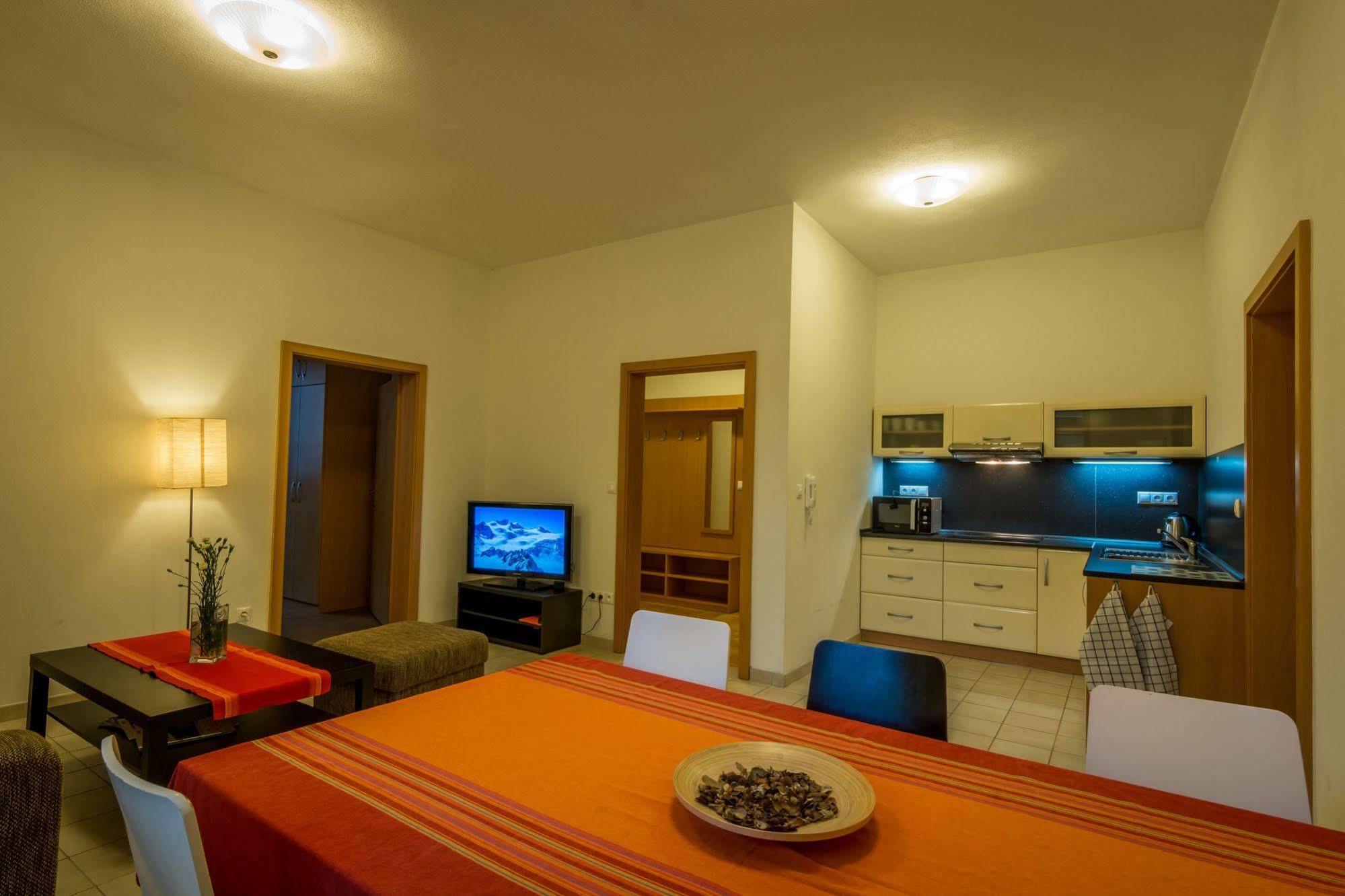 Banská Štiavnica Apartmany Weissov Dom מראה חיצוני תמונה